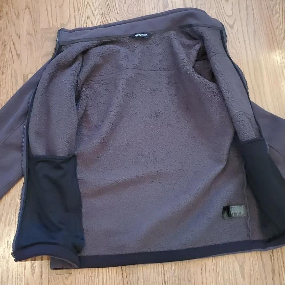 THE NORTH FACE FLEECE JACKET GRAY BLACK MENS SIZE MEDIUM WARM FALL SPRING WINTER